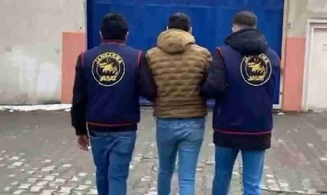 Yıl Boyunca Binlerce Suçlu Yakalandı Türkiye genelinde 2024 yılı boyunca