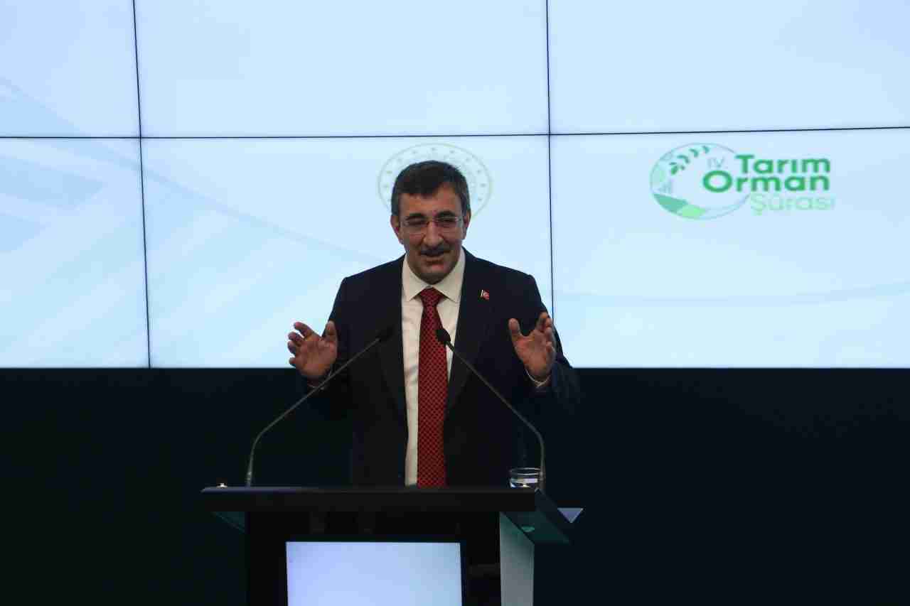 Cumhurbaşkanı Yardımcısı Cevdet Yılmaz, 4. Tarım Orman Şurası kapsamında düzenlenen