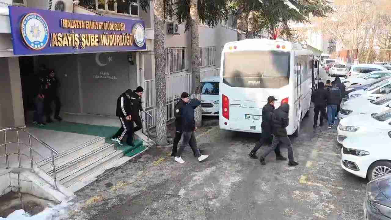 Malatya ve Antalya’da düzenlenen fuhuş operasyonunda 32 şüpheli gözaltına alındı,