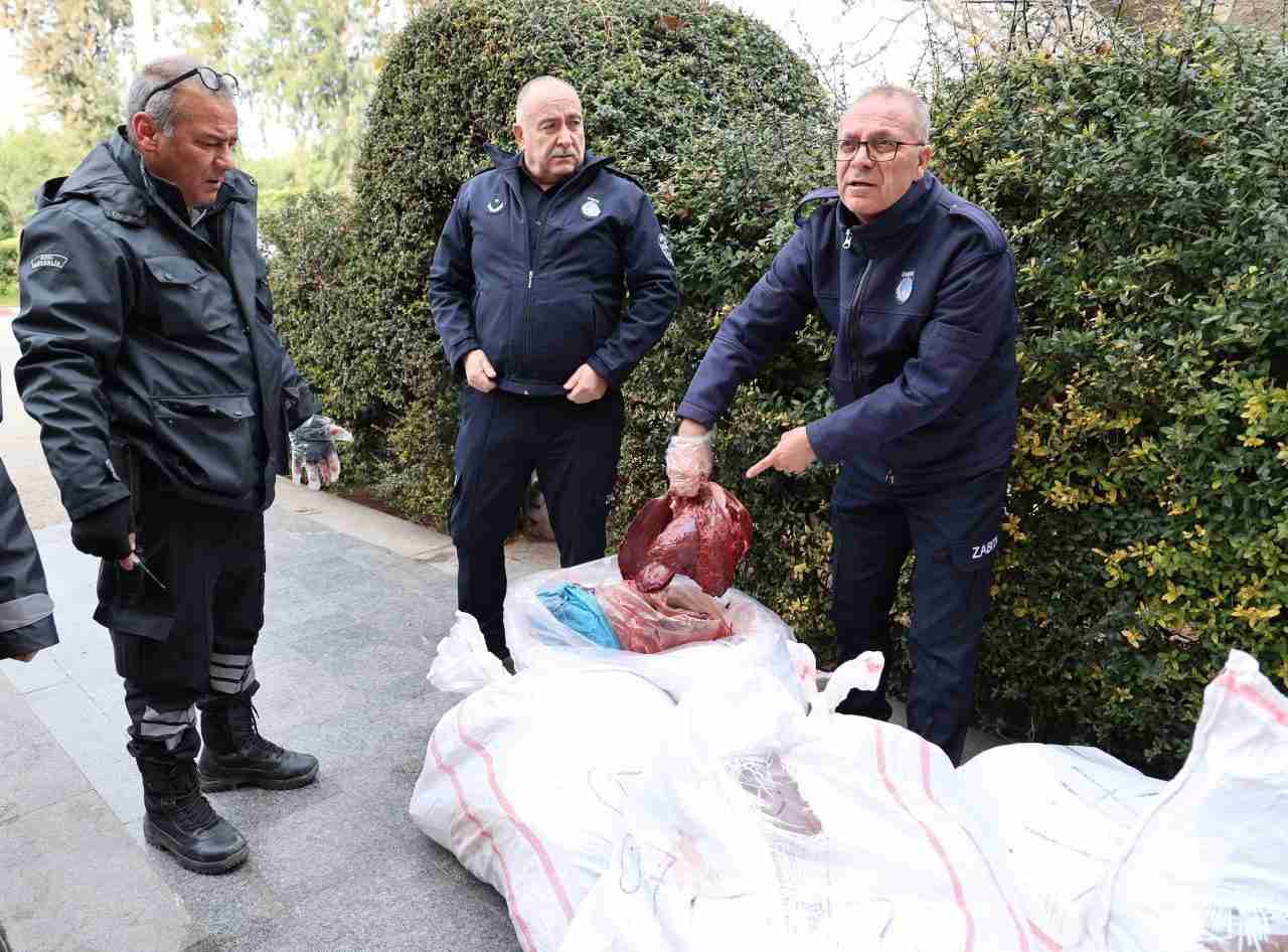 Antalya Büyükşehir Belediyesi zabıta ekipleri, Antalya Şehirlerarası Otobüs Terminali’nde soğuk