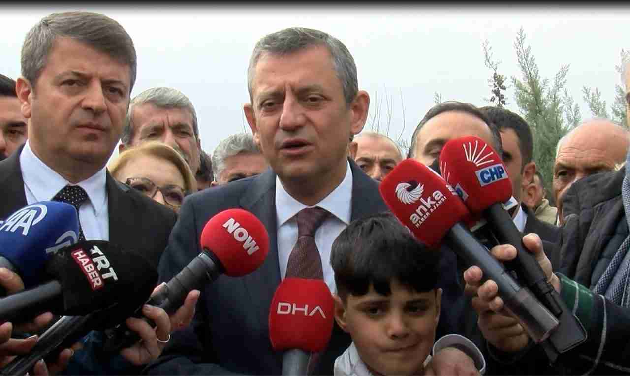 CHP Genel Başkanı Özgür Özel, 6 Şubat depremlerinin ikinci yıl