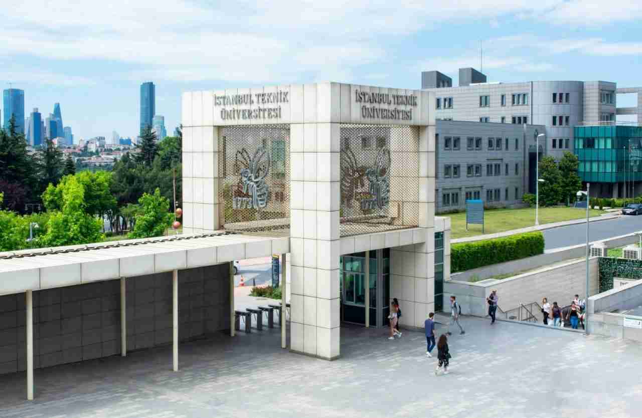 2024 Yükseköğretim Kurumları Sınavı (YKS) başarı sıralamasında üst sıralarda yer