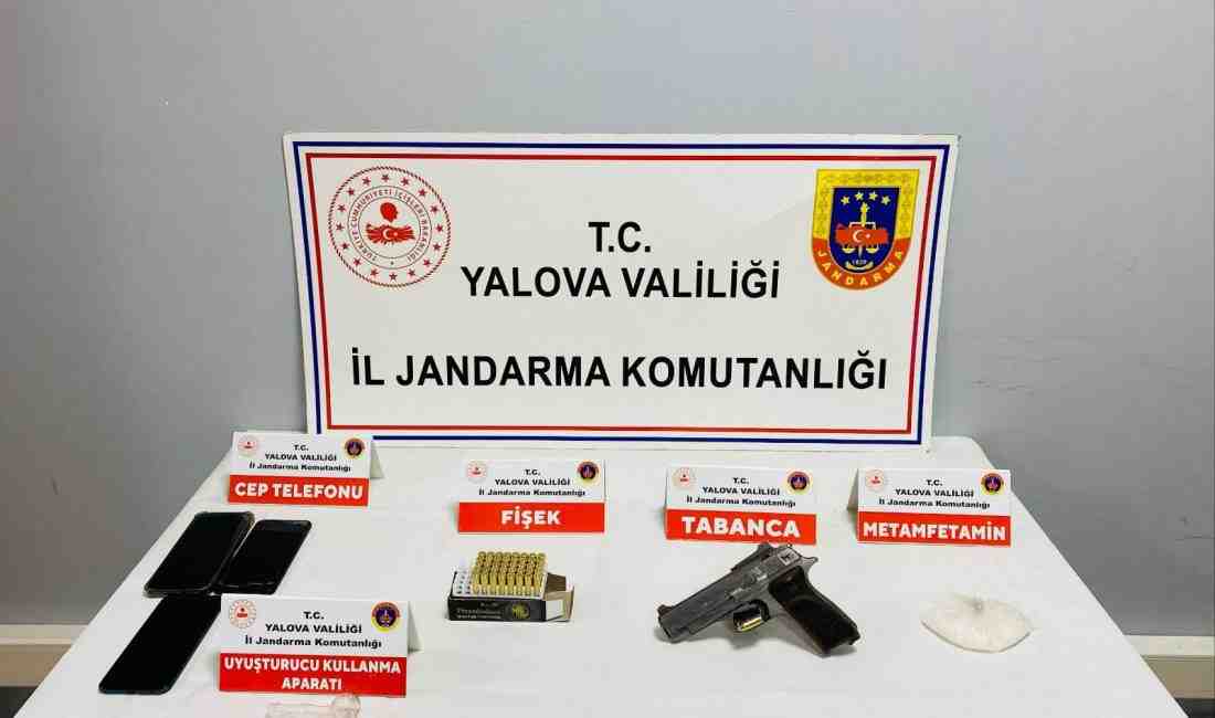 Yalova’da Uyuşturucu Operasyonu: 3 Şüpheli Gözaltına Alındı Yalova İl Jandarma Komutanlığı ekipleri, yürütülen istihbari çalışmalar kapsamında, Bursa’dan