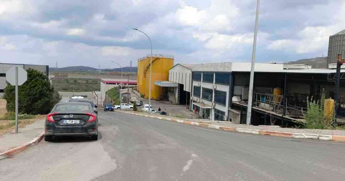 İzmir’in Aliağa ilçesinde bulunan bir yağ fabrikasında meydana gelen patlamada