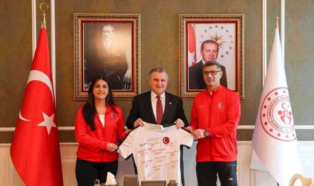 Gençlik ve Spor Bakanı Dr. Osman Aşkın Bak, Hırvatistan’da düzenlenen