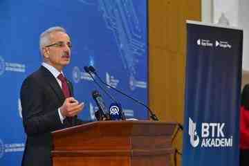 Ulaştırma ve Altyapı Bakanı Abdulkadir Uraloğlu, BTK Akademi’nin iftar programında