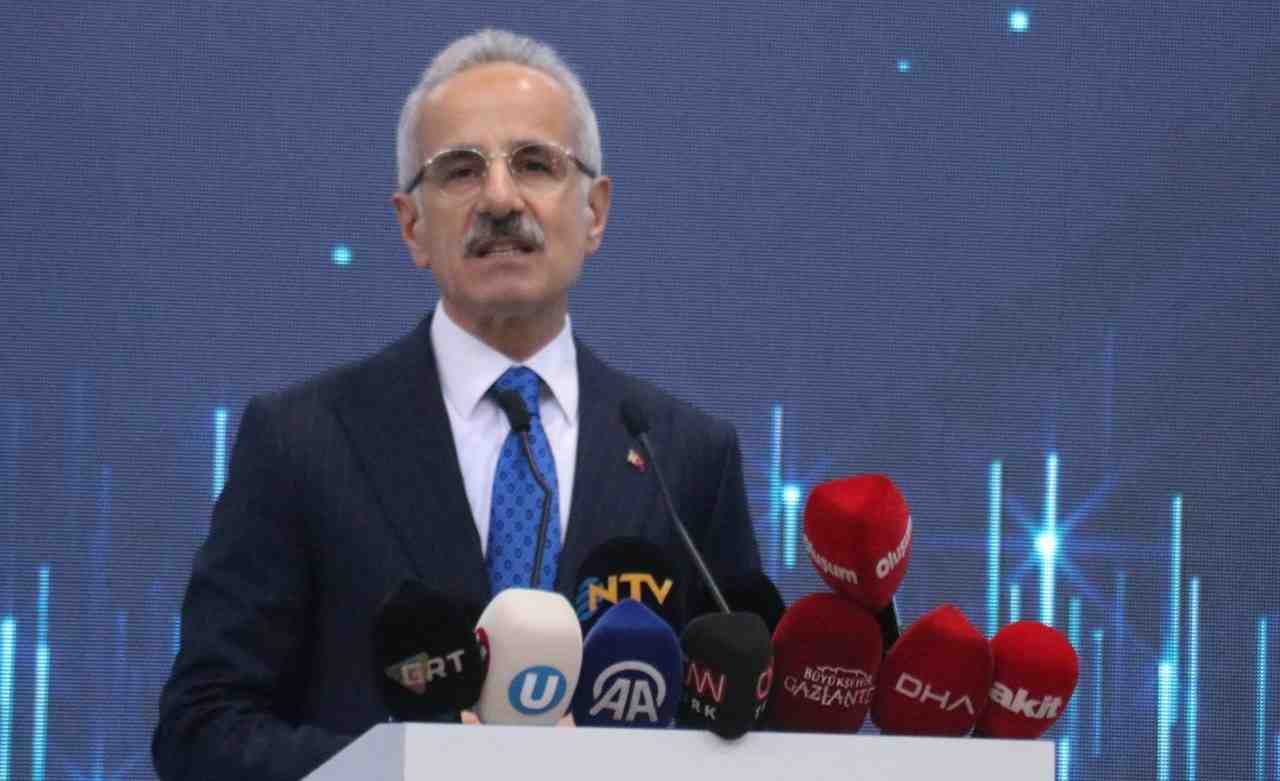 Gaziantep’te Milli Banliyö Tren Seti Raylara Çıktı Ulaştırma ve Altyapı