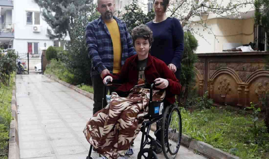 Bir Ay Yoğun Bakımda Kaldı Antalya’nın Muratpaşa ilçesinde 3’üncü kattaki