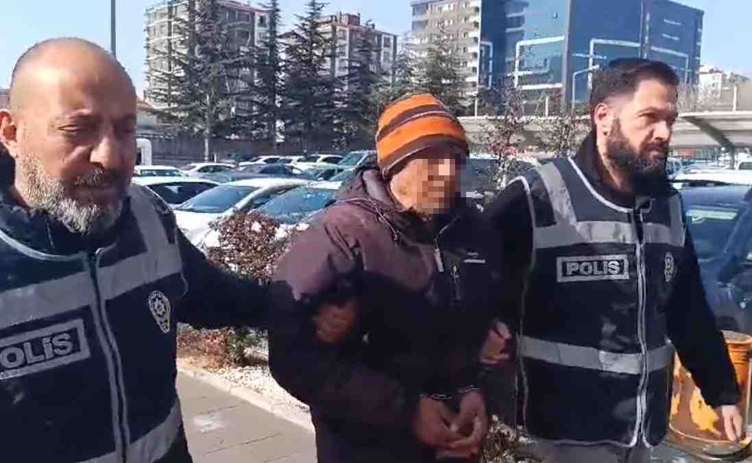 Doktorunu 4 Yerinden Bıçakladı Niğde’de Beyin Cerrahı Dr. Burak Yörük’ü