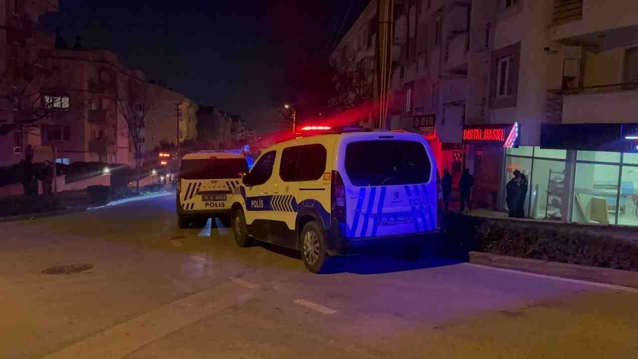 Bursa’nın Nilüfer ilçesinde, husumetlisi B.B.’nin silahlı saldırısına uğrayan Kamil Sefa