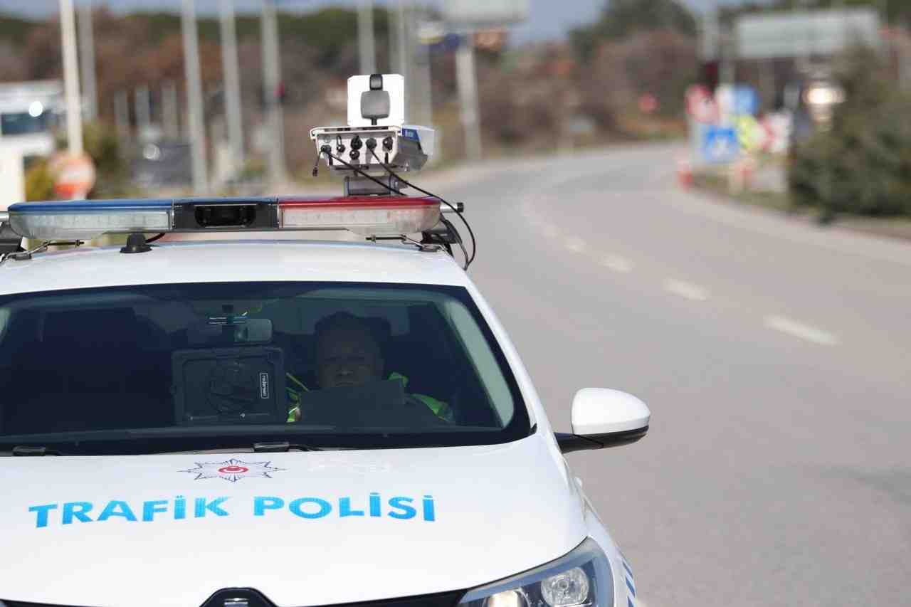 Yapay Zekâ Destekli Hız Denetimi Başladı Çanakkale’de hız ihlalleri, yerli
