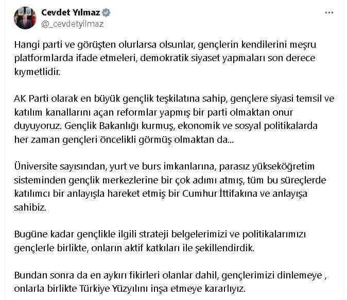 Cumhurbaşkanı Yardımcısı Cevdet Yılmaz, gençlerin siyasete katılımının meşru platformlarda gerçekleşmesi