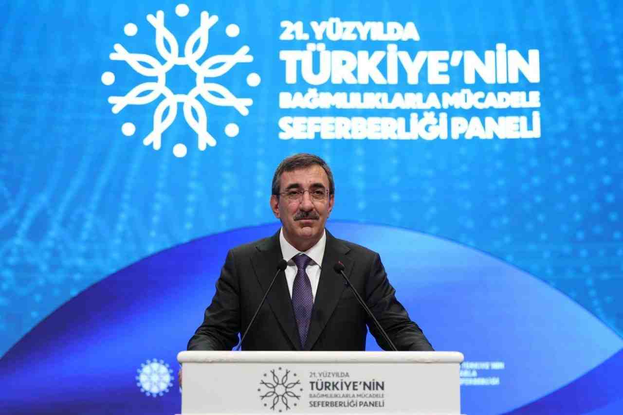 Cumhurbaşkanı Yardımcısı Cevdet Yılmaz, **”21’inci Yüzyılda Türkiye’nin Bağımlılıkla Mücadele Seferberliği