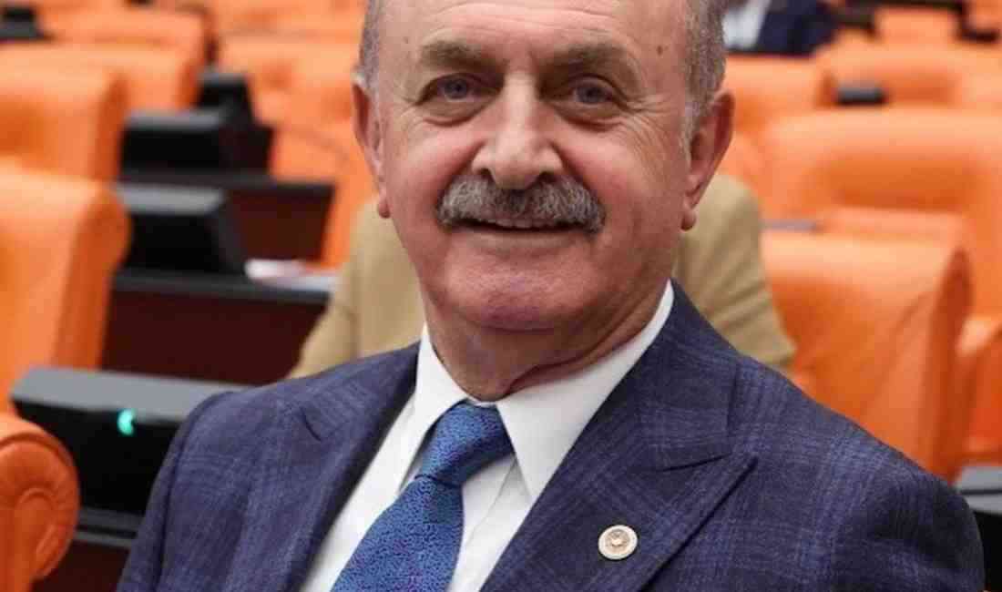 Kocaeli’nin Körfez ilçesinde, TEM Otoyolu’nda CHP Kocaeli Milletvekili Nail Çiler’in