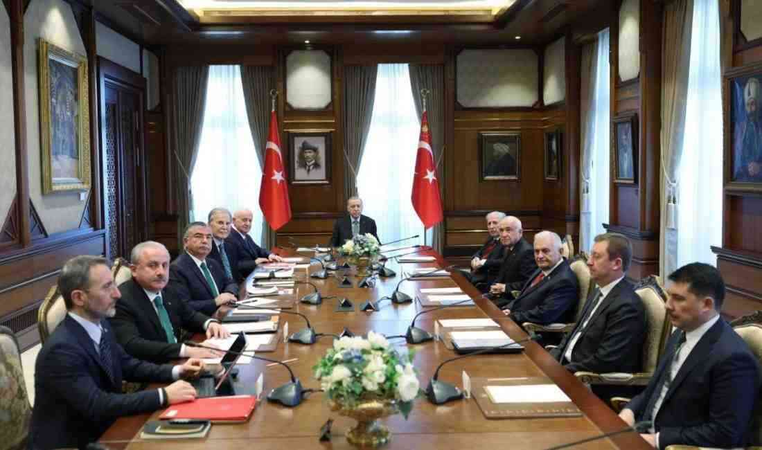 Cumhurbaşkanı Recep Tayyip Erdoğan, Cumhurbaşkanlığı Külliyesi’nde Yüksek İstişare Kurulu (YİK)