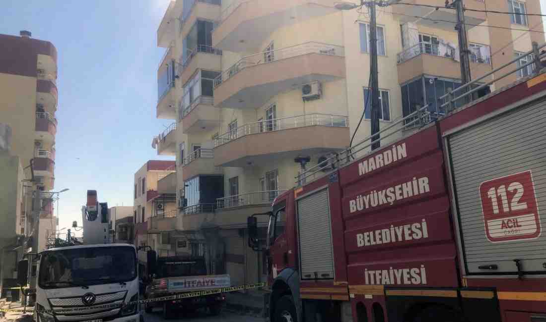 Dairede çıkan yangında 4 kişi dumandan etkilendi Yangın Kontrol Altına Alındı, 16 Kişi Tahliye Edildi Mardin’in Derik