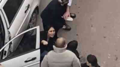 Zonguldak’ta bir bankada gişe memuru olarak çalışan Cem Alkan, işe
