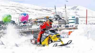 Kayseri’de, Erciyes Kayak Merkezi’nde 15-16 Mart’ta düzenlenen Dünya Kar Motosikleti