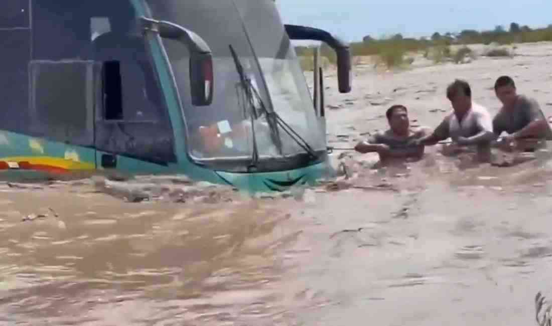 Ekvador’un güneyindeki El Oro eyaletine bağlı Pinas kasabasında meydana gelen