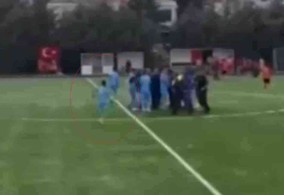 Elazığ’da Yol Spor ile Kovancılar Spor arasında oynanan amatör lig