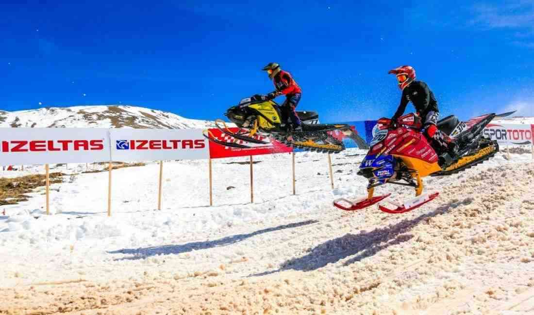 Kayseri’nin zirvesinde bulunan Erciyes Kayak Merkezi, bu yıl ikinci kez