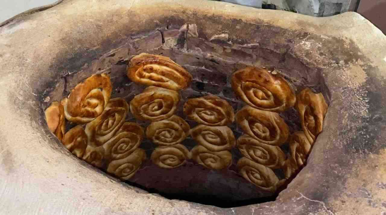 Erzincan’da ramazan ayında tandır ekmeği ve kete tüketimi artıyor. Vatandaşlar