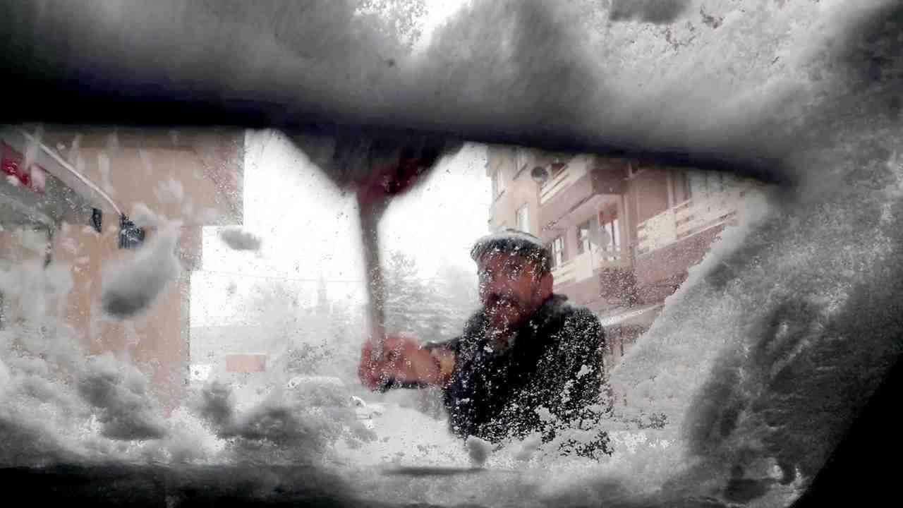 Erzurum, Mart ayında yoğun kar yağışının etkisi altına girdi. Kent