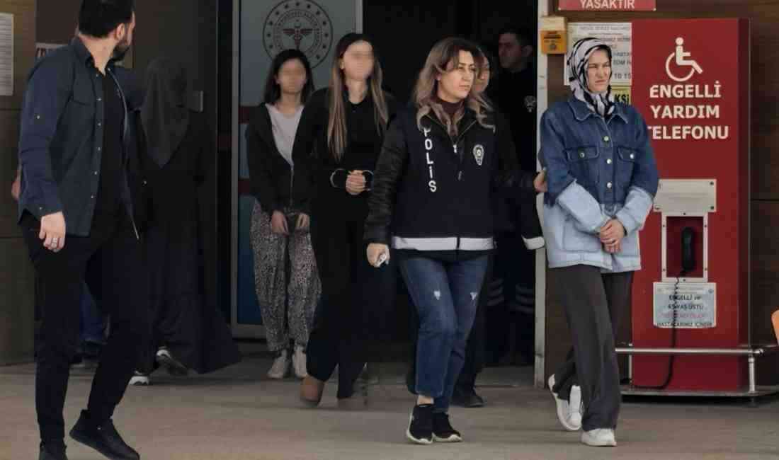 Bursa’nın İnegöl ilçesinde, eşi Muhammet Nurullah Çetinkaya’yı (42) tabancayla vurarak