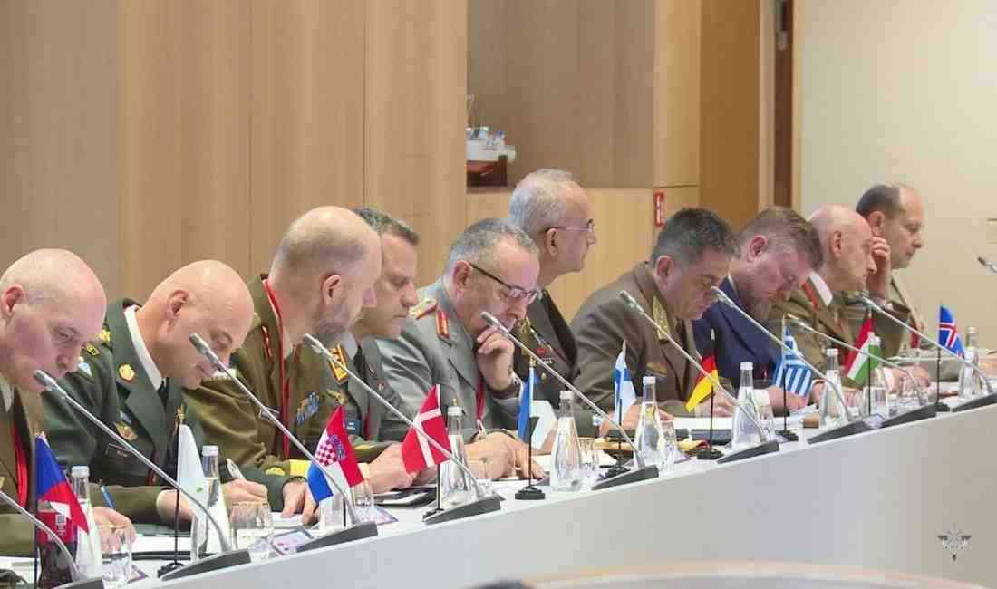 Fransa’nın ev sahipliğinde düzenlenen Paris Savunma ve Güvenlik Forumu kapsamında