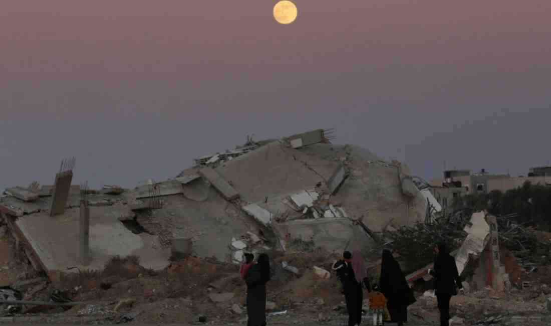 İsrail’in Gazze Şeridi’ne düzenlediği saldırılarda hayatını kaybedenlerin sayısı 50 bin