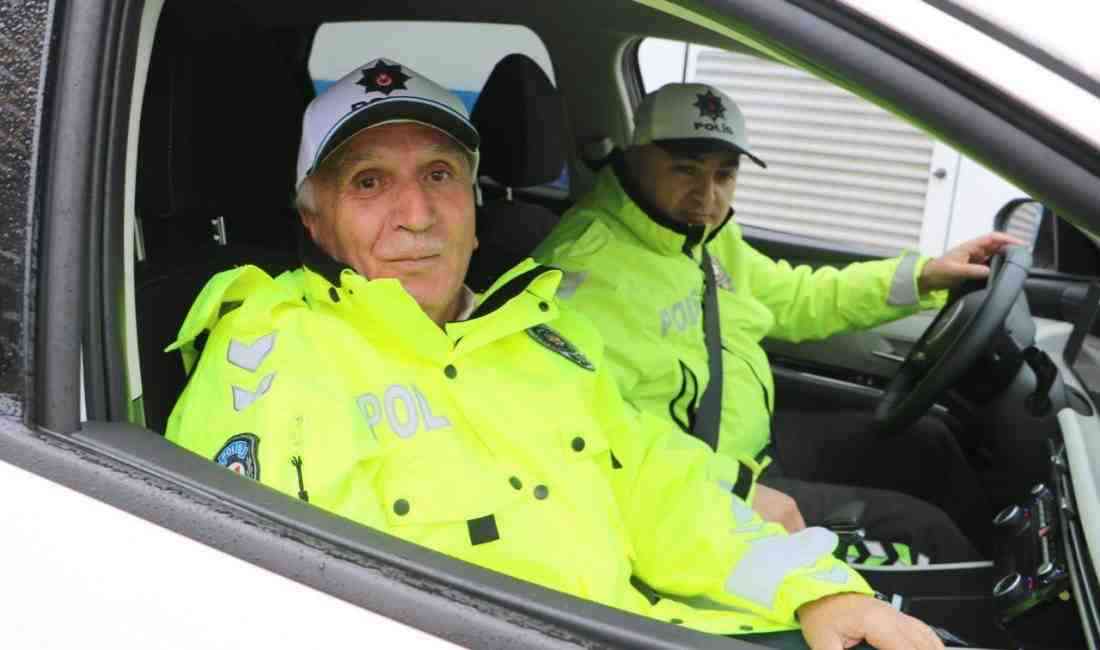 Trafik Polis Üniformasını Giydi, Anons Çekip Denetim Yaptı Samsun’da Atakum