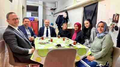 AK Parti İstanbul Teşkilatından 12 Bin Aileye Ramazan Ziyareti ‘İstanbul’da