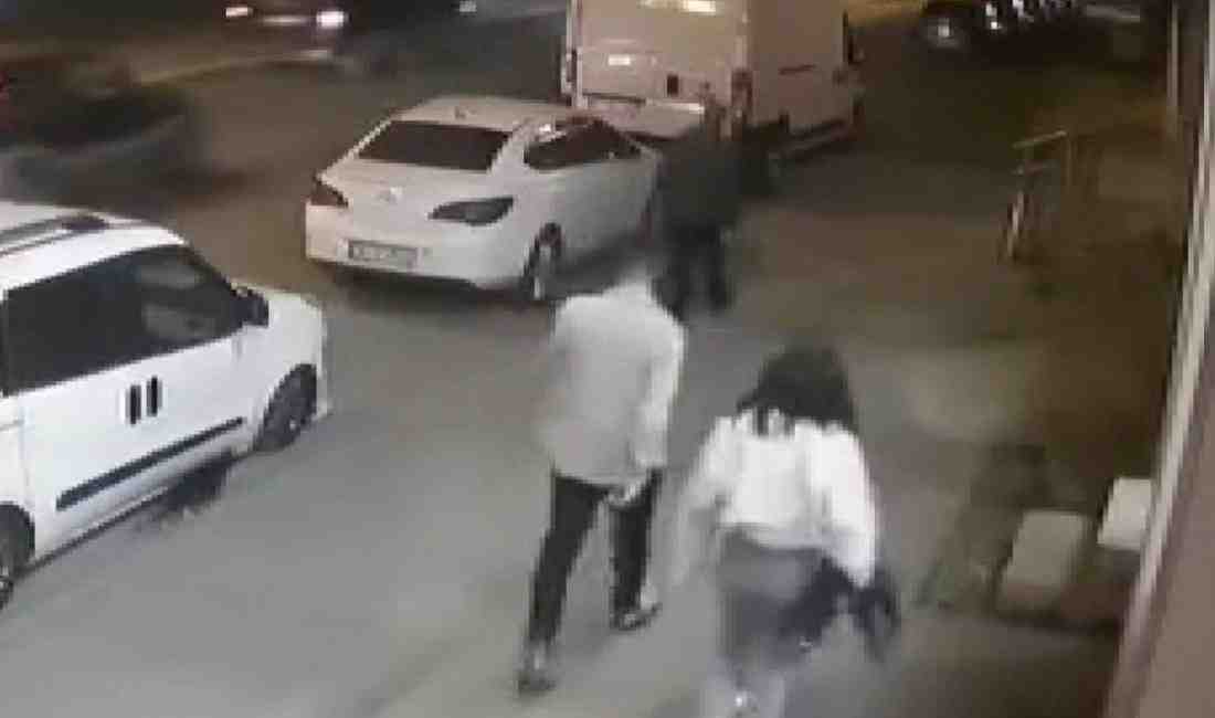 Avcılar’da Sokak Ortasında Şiddet: Saldırgan Tepkiler Üzerine Kaçtı İstanbul Avcılar‘da,