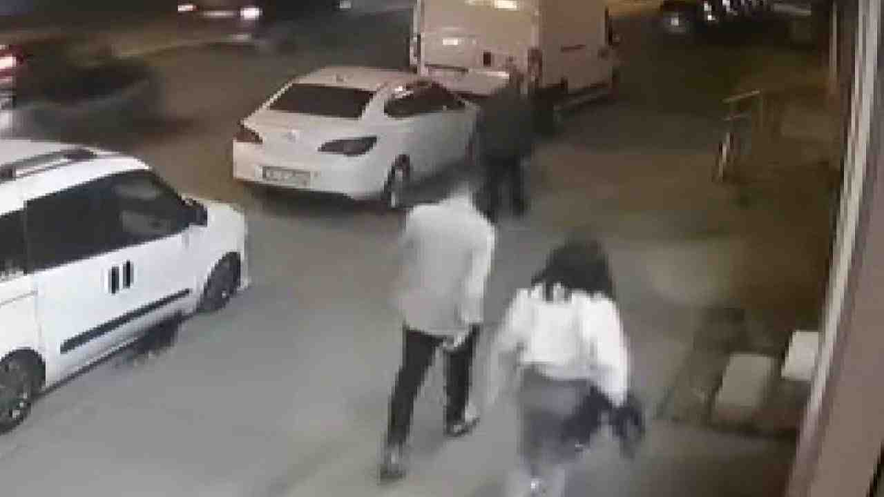 Avcılar’da Sokak Ortasında Şiddet: Saldırgan Tepkiler Üzerine Kaçtı İstanbul Avcılar‘da,