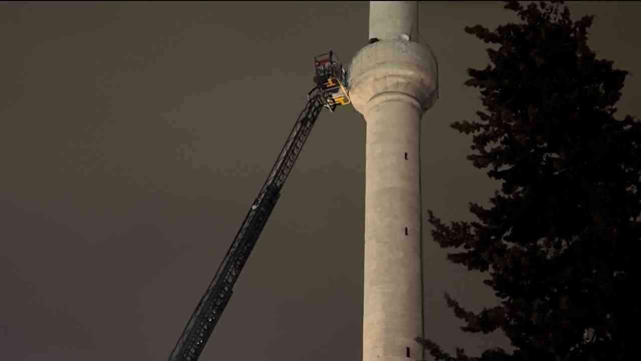 Gece Saatlerinde Korkutan Yangın İstanbul Beyoğlu’nda bulunan tarihi Molla Çelebi