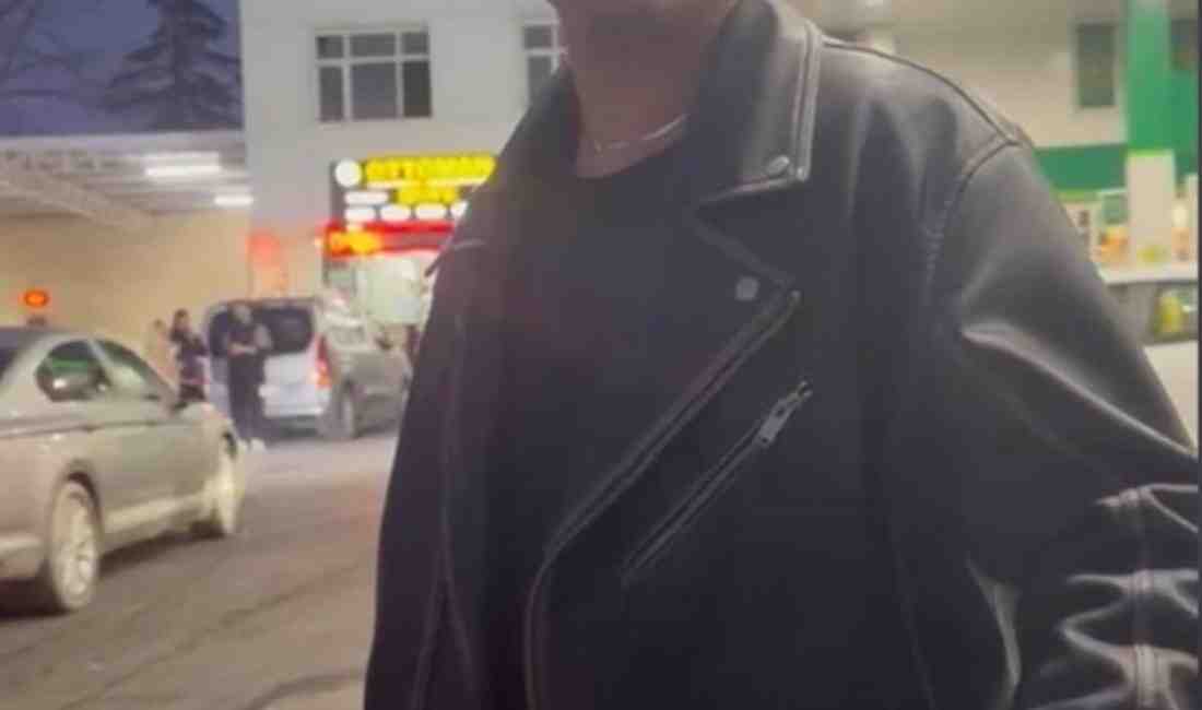 Esenler’de Akaryakıt İstasyonu Çalışanı, Emanet Edilen Araçla Dolaştı! İstanbul Esenler’de, otobüs şoförü Tamer Karaca, otomobilini her zamanki gibi