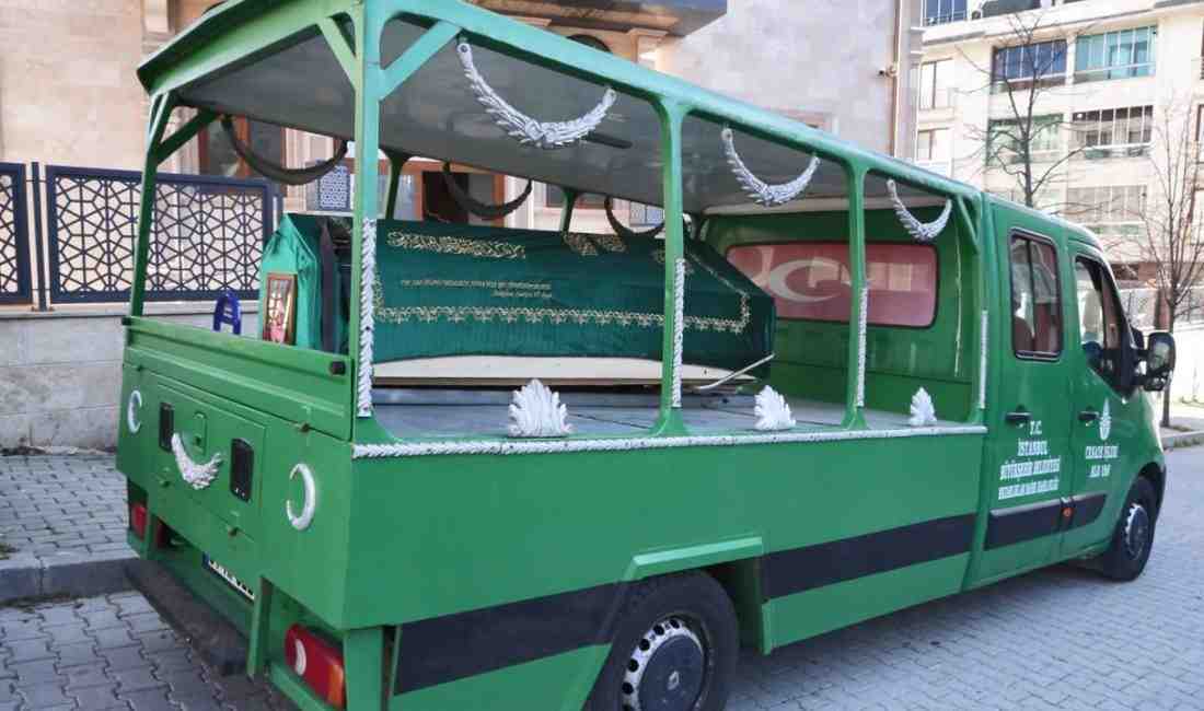 Hayatını kaybeden sosyal medya fenomeni Efecan Kültür son yolculuğuna uğurlandı Genç Fenomen Son Yolculuğuna Uğurlandı Sosyal medyada yemek yediği videolarla