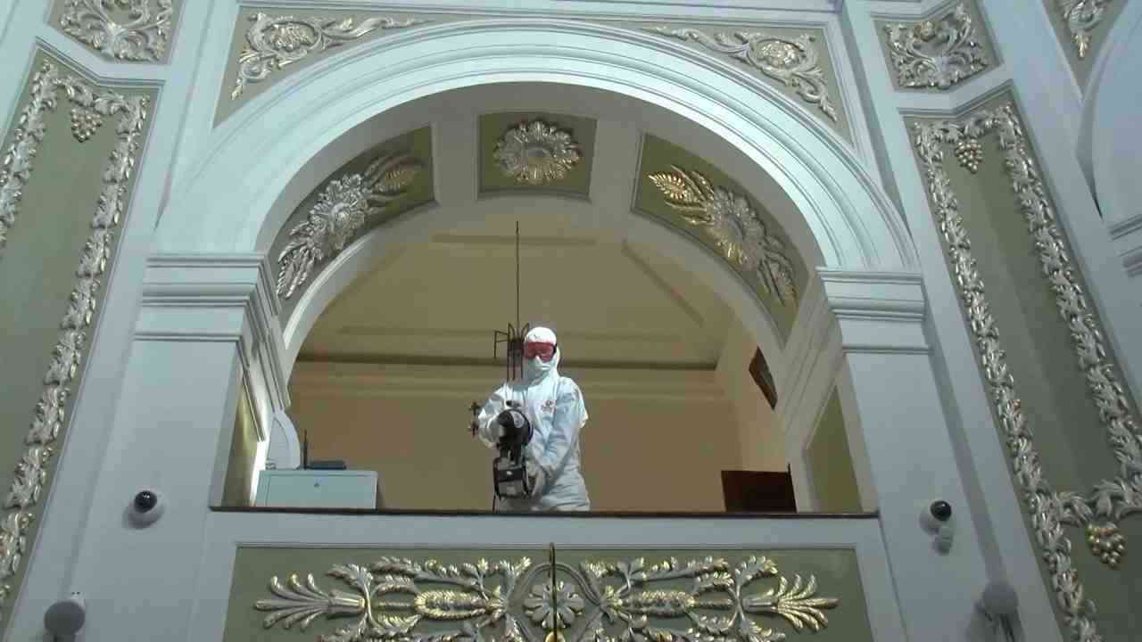 Hz. Muhammed’in vasiyetiyle Veysel Karani Hazretleri’ne hediye edilen kutsal emanetlerden