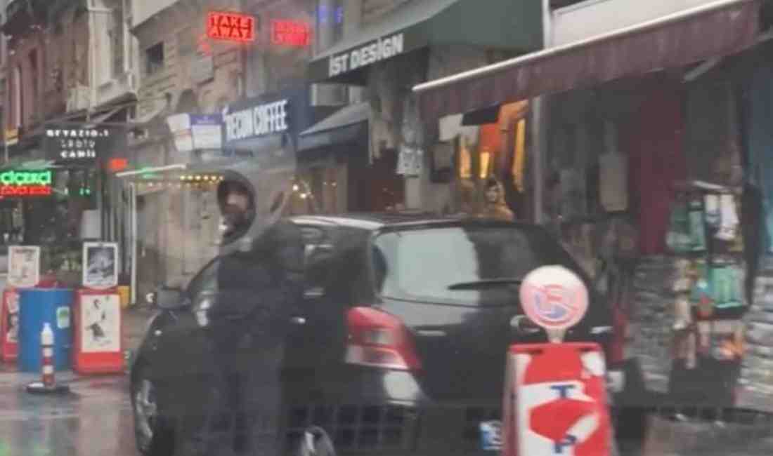 Karaköy’de Korsan Otopark Denetimi: 3 Gözaltı, 1 Tabanca Ele Geçirildi İstanbul’un Beyoğlu ilçesi Karaköy semtinde, sivil trafik ve zabıta ekipleri
