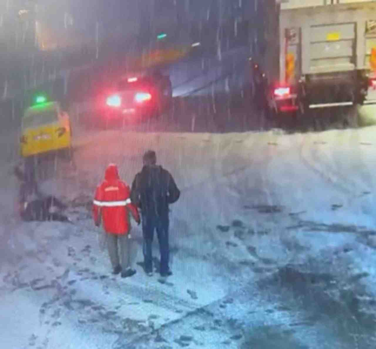 Saldırgan, “Seni Öldüreceğim” Diyerek Bıçakla Saldırdı İstanbul’un Sarıyer ilçesine bağlı