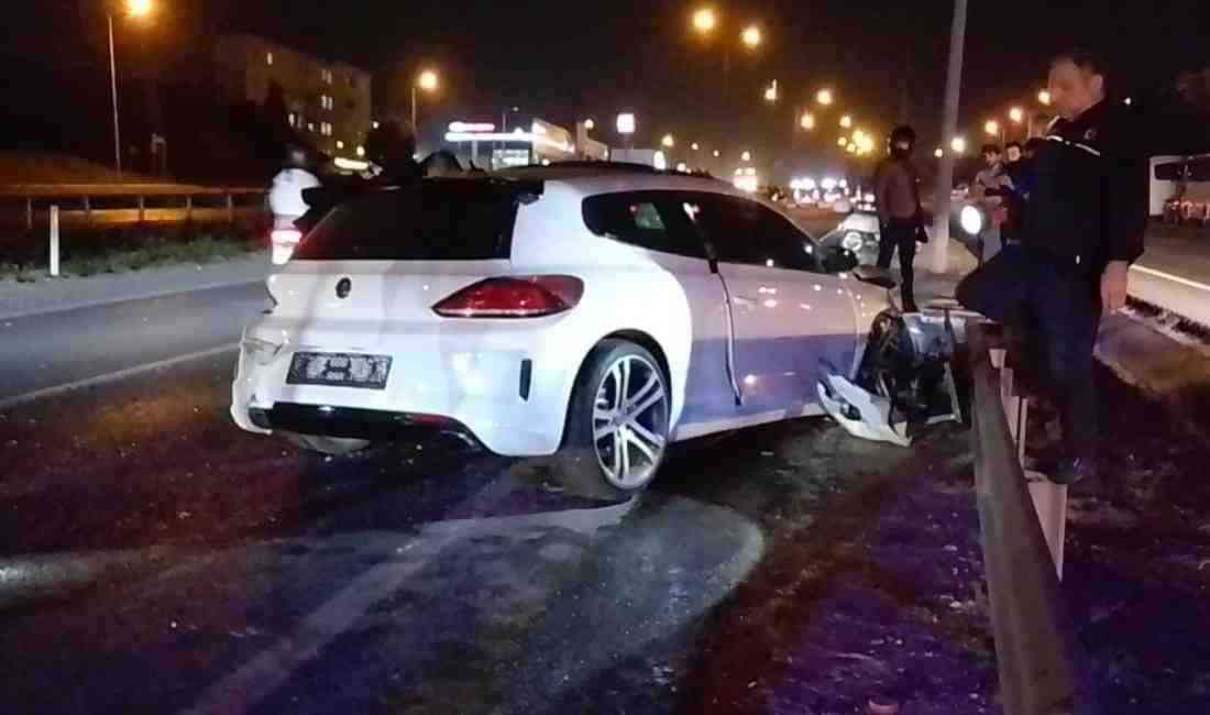 İstanbul Silivri’de, D-100 Karayolu üzerinde 4 otomobilin karıştığı zincirleme kazada