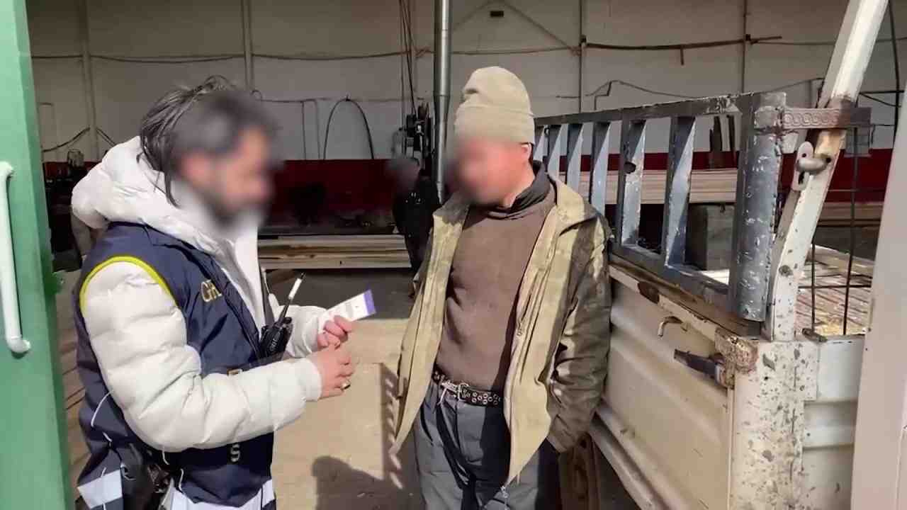 Iğdır’da izinsiz olarak çalıştırılan düzensiz göçmenlere yönelik yapılan operasyonda 14
