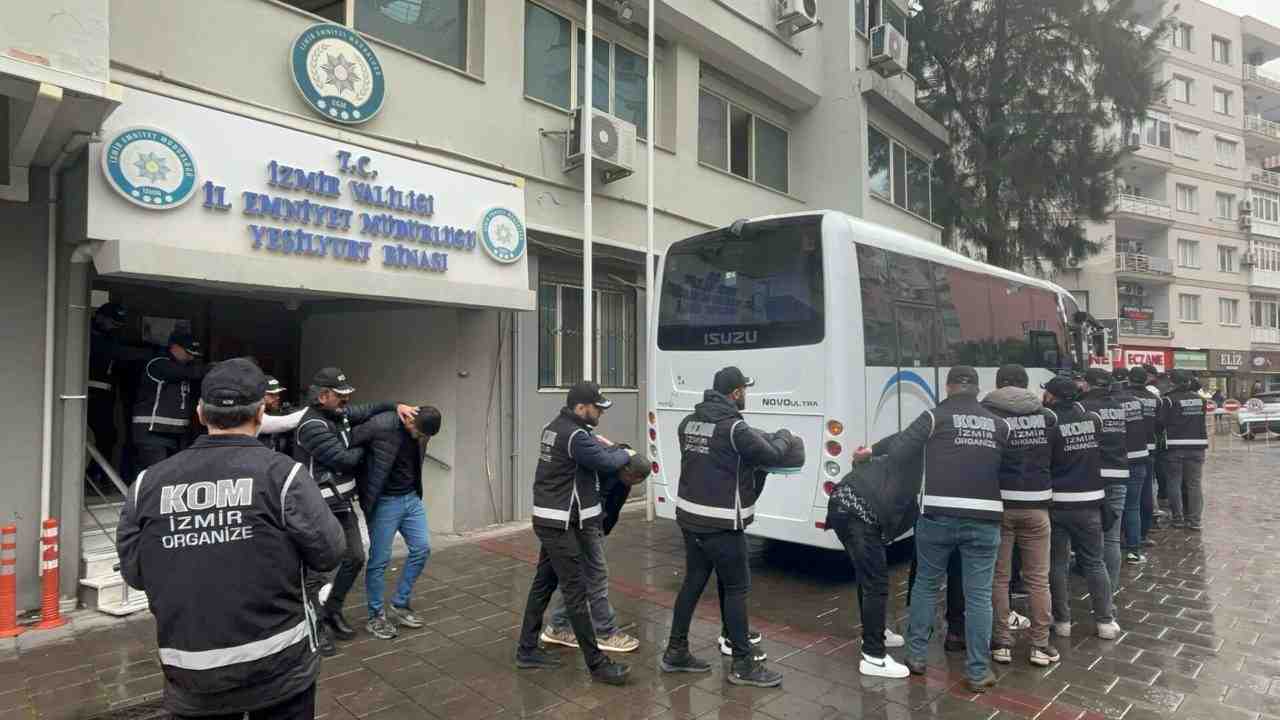 Torbalı’da Silahlı Suç Örgütüne Darbe İzmir’in Torbalı ilçesinde, organize suç