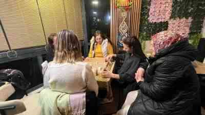 Kadınların Buluşma Noktası Oldu Bursa’nın Osmangazi ilçesinde, Filiz Günhan tarafından