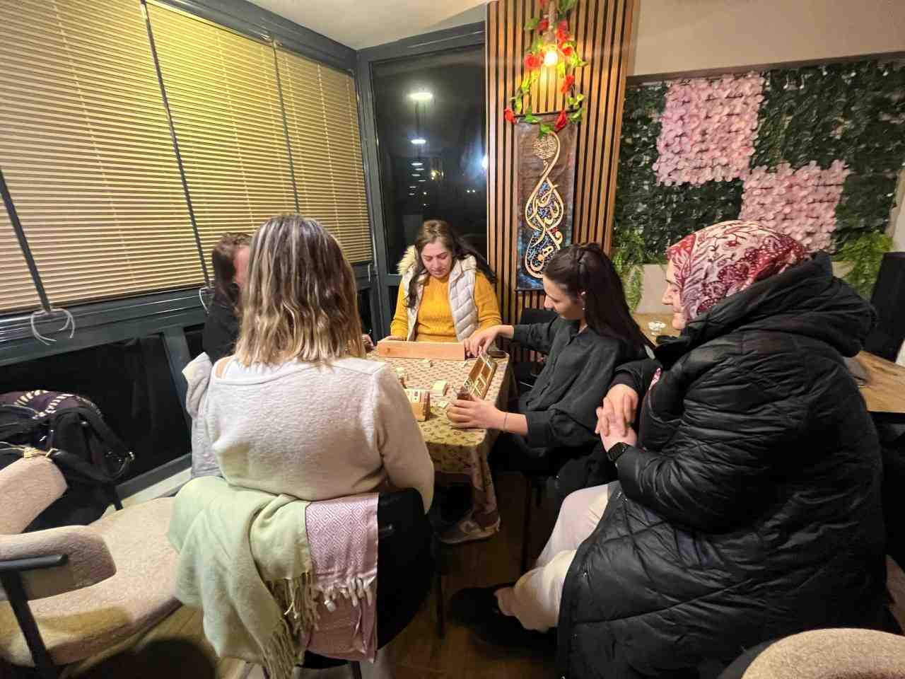 Kadınların Buluşma Noktası Oldu Bursa’nın Osmangazi ilçesinde, Filiz Günhan tarafından