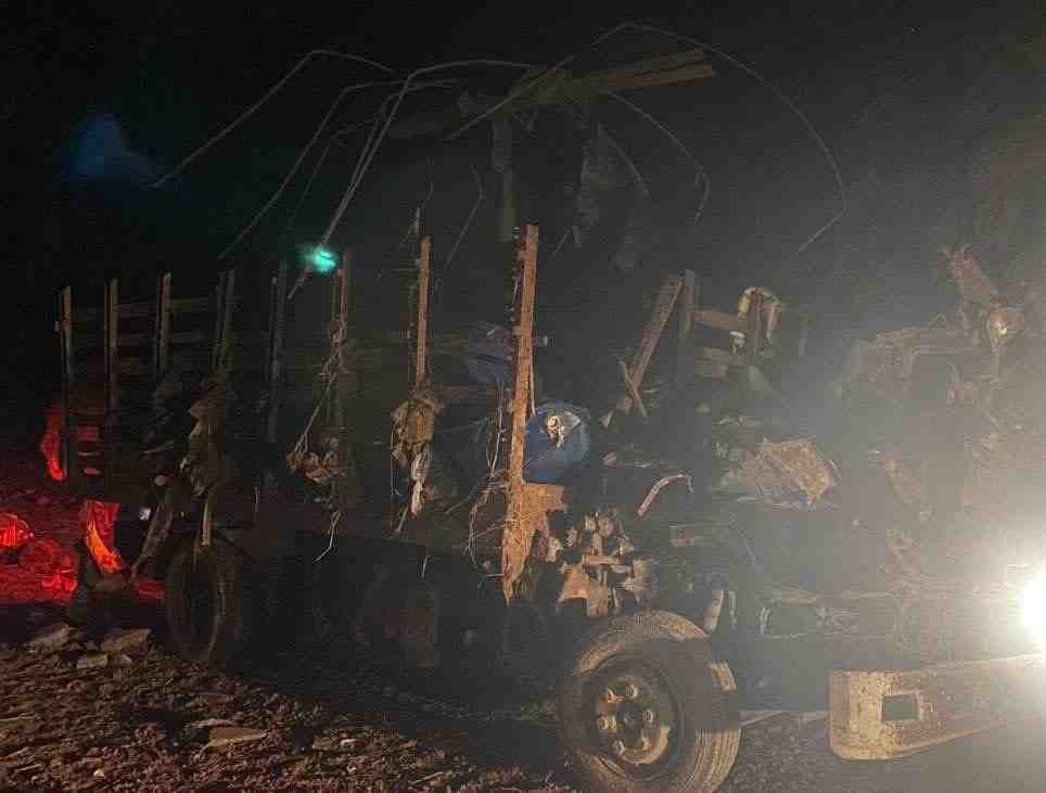 Kolombiya’nın güneybatısındaki Cauca bölgesinde askerlere yönelik düzenlenen bombalı saldırıda 5