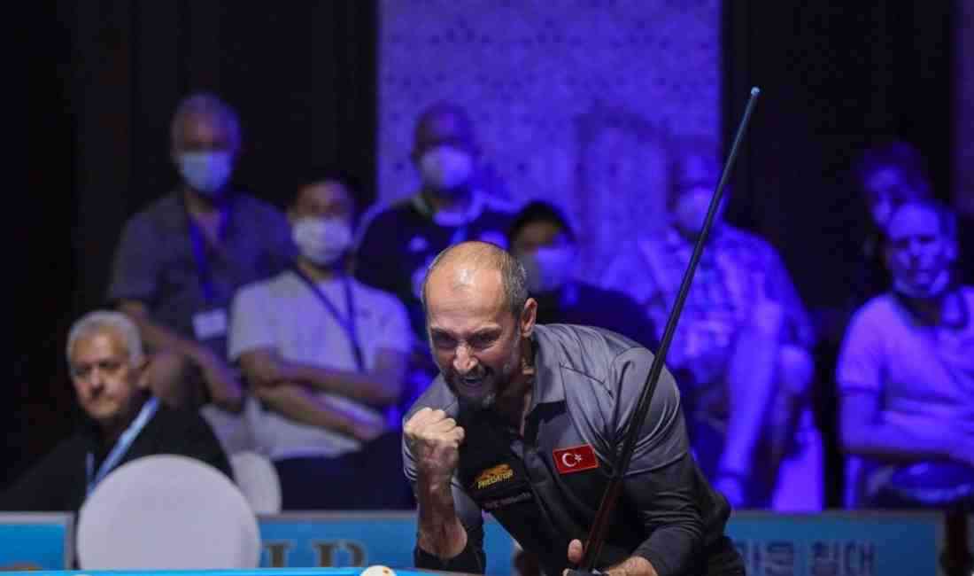 Türk bilardosunun iki usta ismi Semih Saygıner ve Lütfi Çenet,