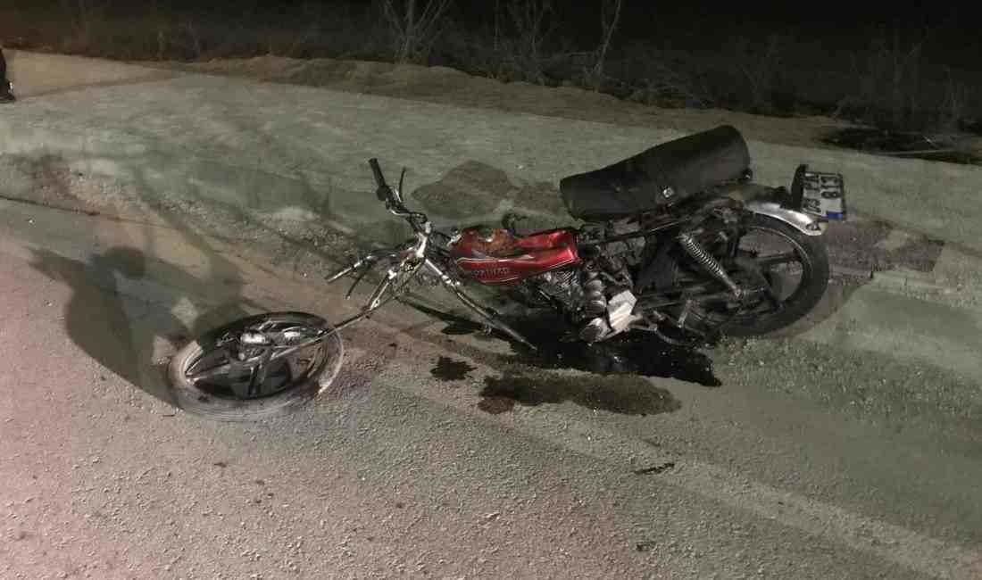 Afyonkarahisar’ın Bolvadin ilçesinde meydana gelen trafik kazasında, motosiklet ile hafif