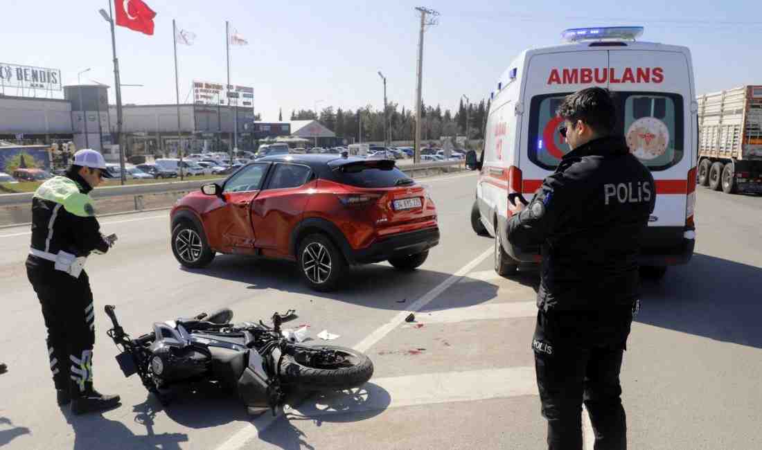 Edirne’nin Keşan ilçesinde otomobille çarpışan motosikletin ehliyetsiz ve kasksız sürücüsü