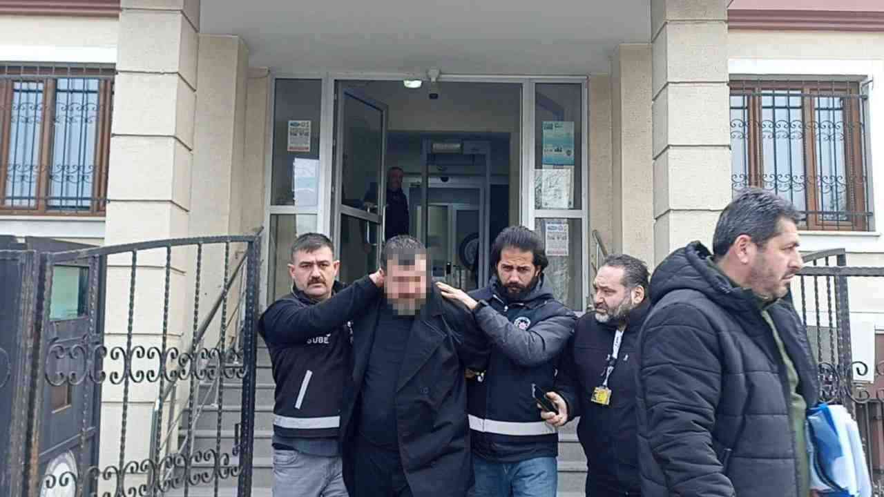 Sakarya’nın Serdivan ilçesinde, D.G. (47) adlı şüpheli, yarım saat içinde